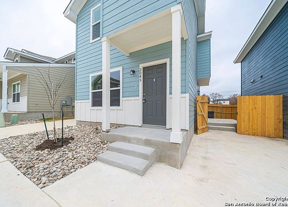 3rd image of 2045 Silver Oak Dr #18-B