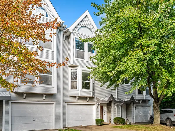 19 Hemingway St, Pittsburgh, PA 15213