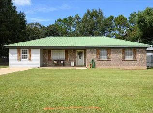 12420 Wynn Dr N, Grand Bay, AL 36541