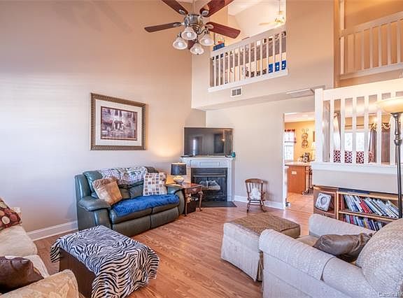 2nd image of 103 Delargy Cir #21