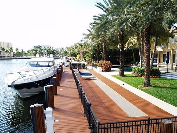 156 Dock w/2 extra slips