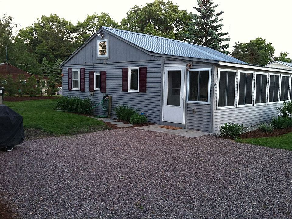 2nd image of 17 Spinnaker Way