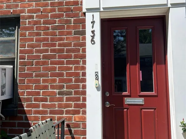 17-36 166th Street #2, Whitestone, NY 11357