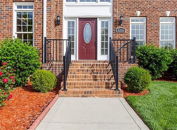 3rd image of 8334 Olde Stonegate Ln