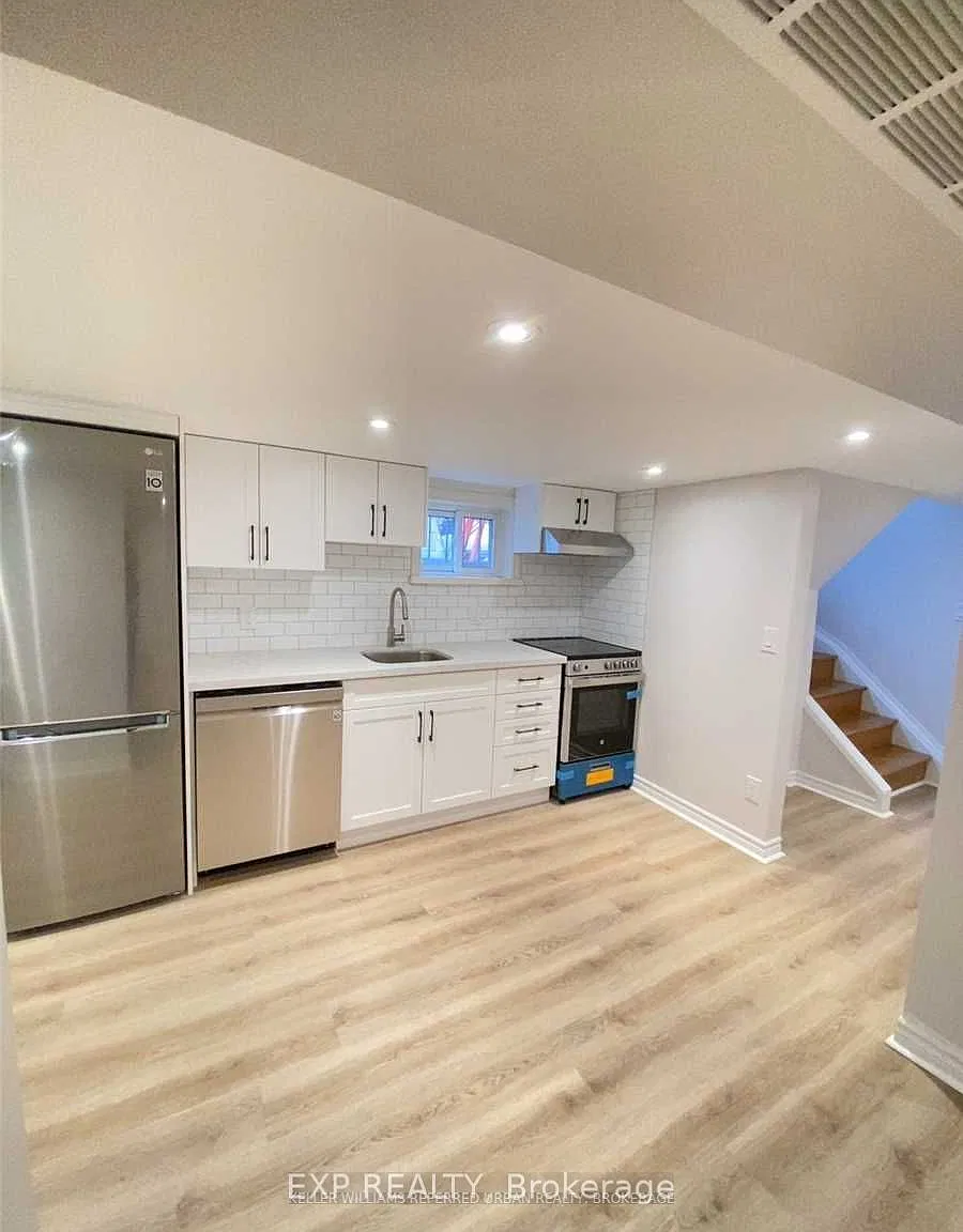 3 bed, $1,850 — Photo 2