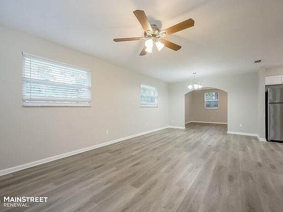 5th image of 5109 5th St W