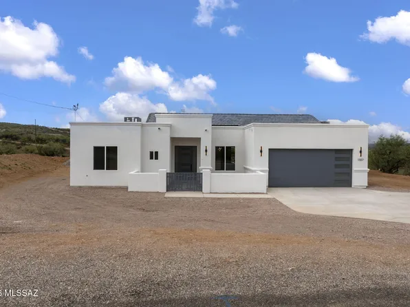 1557 Pinguinos Ct, Rio Rico, AZ 85648