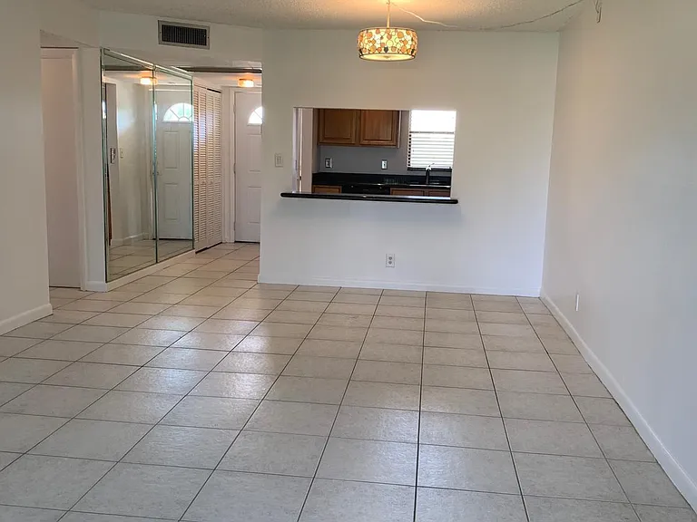 9355 SW 8th St #202 — Photo 27