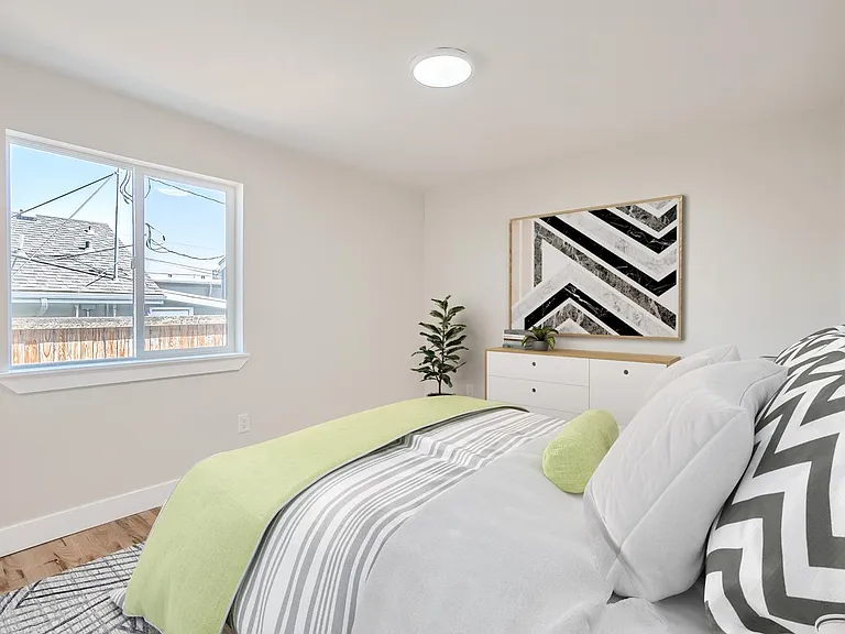 4382 Chase St — Photo 7