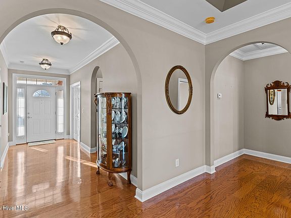 4th image of 1120 Hampton Pines Court