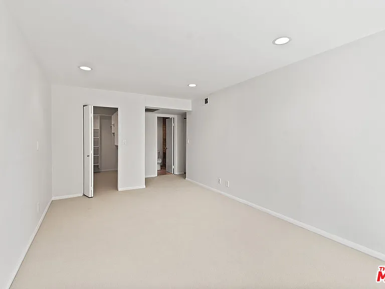 1340 S Beverly Glen Blvd #107 — Photo 13