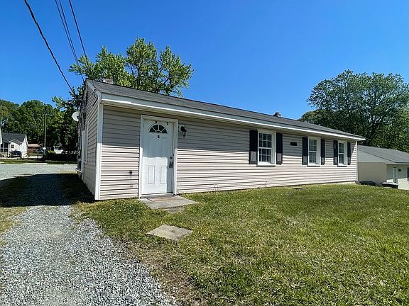 2nd image of 1011A Tuscaloosa St
