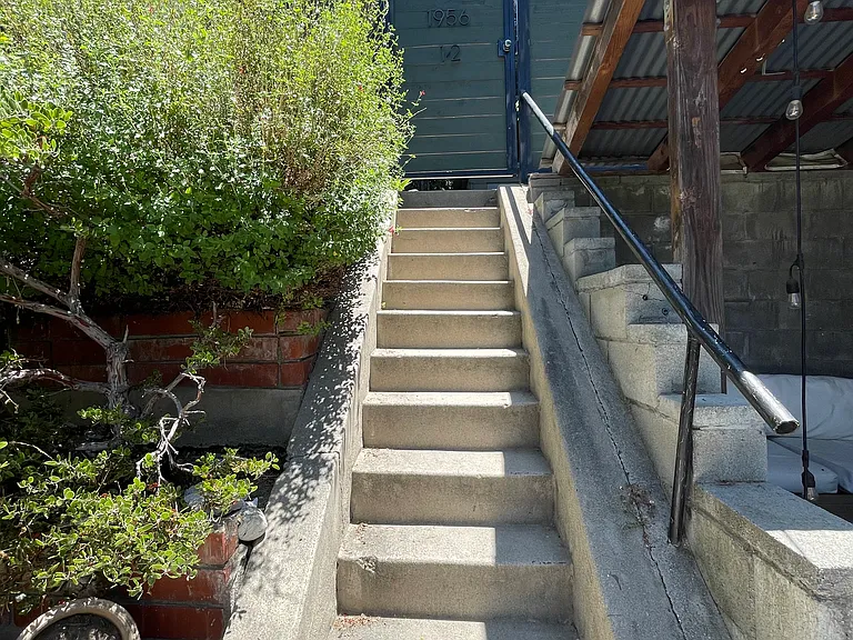 1956 Vestal Ave #1/2 — Photo 19