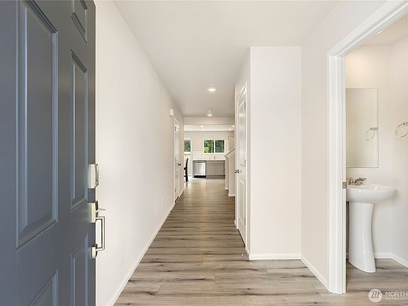 3rd image of 19824 134th Avenue Ct E