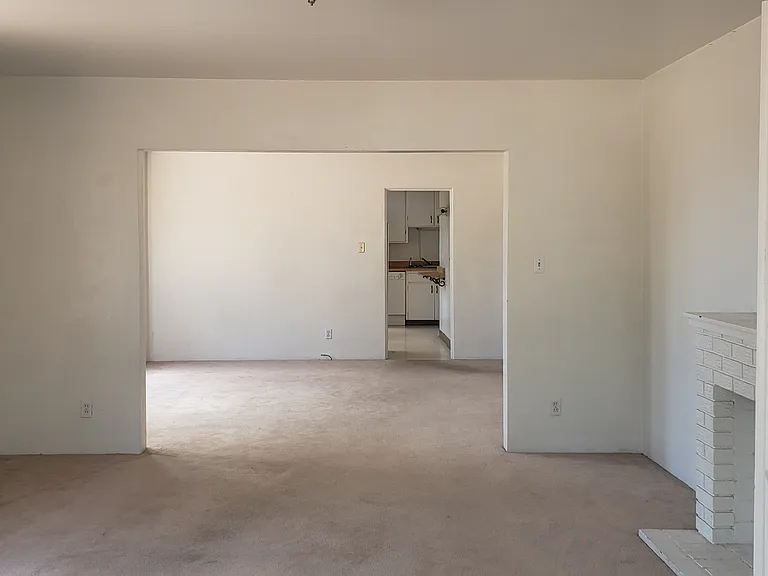 517 E University Ave #1 — Photo 8