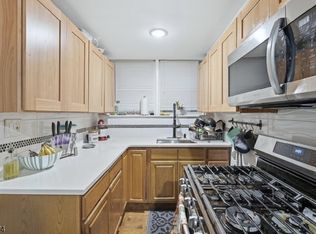 328 John St, Elizabeth, NJ 07202