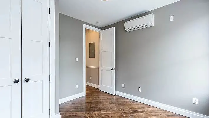 Rented by EXR | media 8