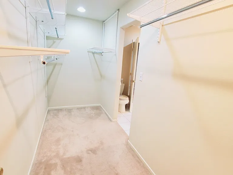 1217 Sangamon Ave #4 — Photo 12