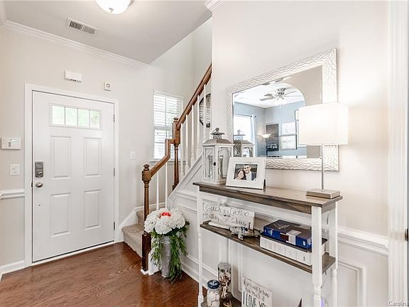 2nd image of 107 Leyton Loop Unit C