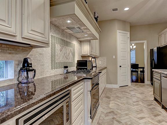 4th image of 9023 Fisher Lake Ct
