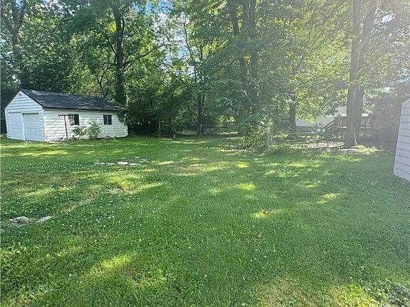 5th image of 1304 Lee Ln