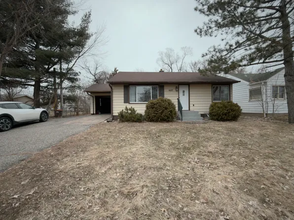 687 Roselawn Ave E, Maplewood, MN 55117