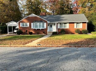 2704 Fairway Dr, Greensboro, NC 27408