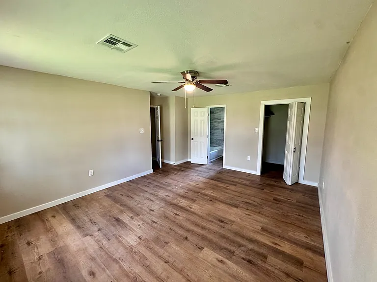 209 Lucille St #209 — Photo 8