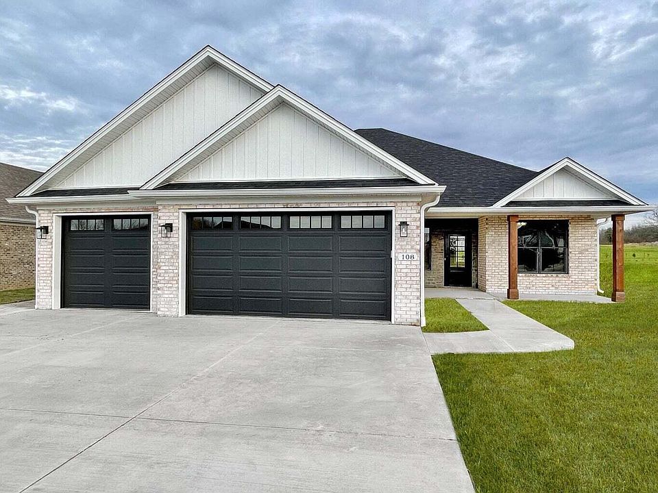 1st image of 409 San Antonio Dr
