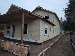 15807 SE Rainier Ave, Clackamas, OR 97015