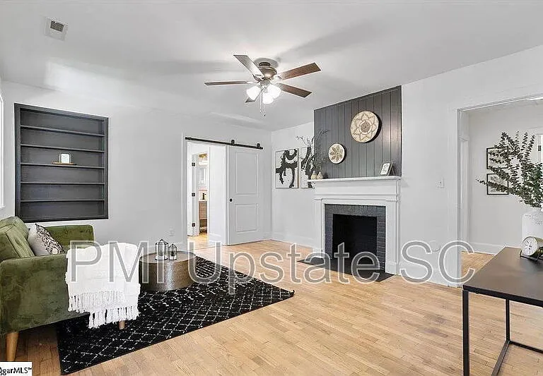 7 Sunshine Ave — Photo 5