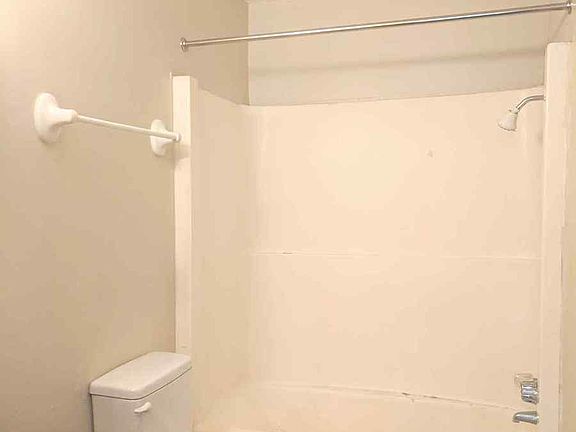 4th image of 1077 Van Dyke St #104