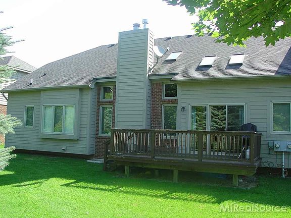 3rd image of 57137 Brookfield Way