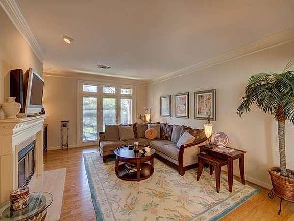 5th image of 4107 Ashley Park Dr