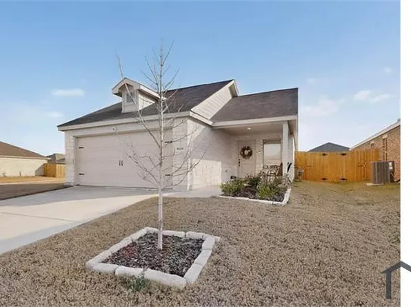 1429 Dovekie Dr, Forney, TX 75126
