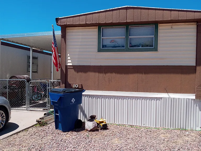 2433 Central Ave — Photo 5