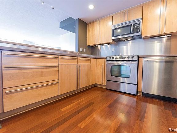 3rd image of 250 E Harbortown Dr APT 116