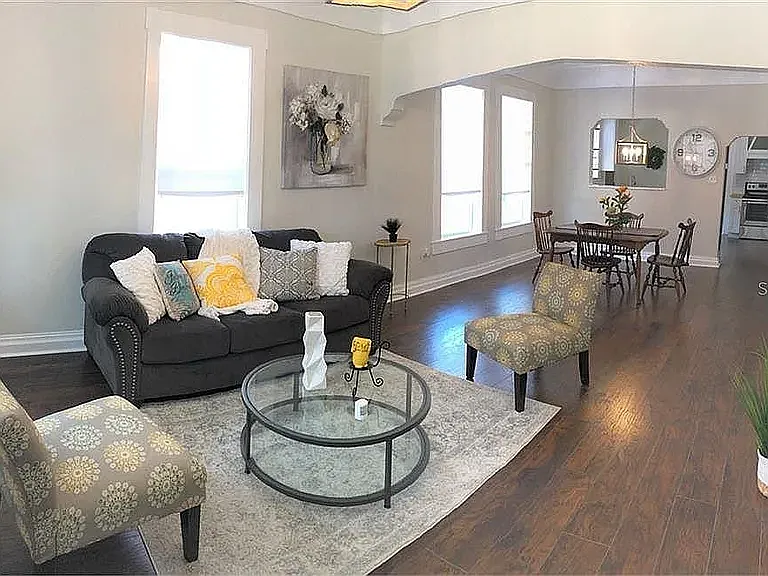 3 bed, 1400 sqft, $800 — Photo 2