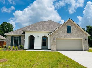 14299 Swan Ridge Cir, Gulfport, MS 39503