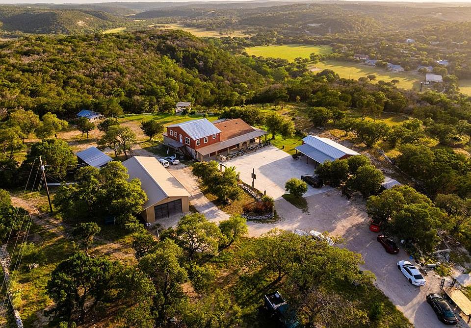 1st image of 165 Trent Rd