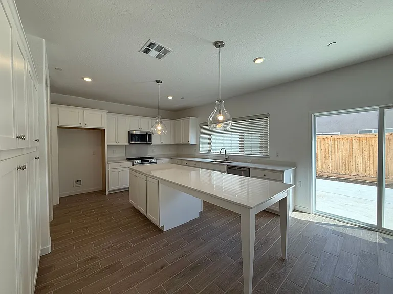 1036 Fruitwood Ave — Photo 12