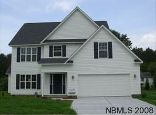 112 Perry Meadows Dr, New Bern, NC 28562