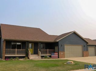 1010 N Poplar Ave, Tea, SD 57064