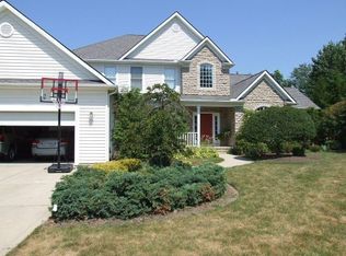 7429 Hunting Lake Dr, Painesville, OH 44077
