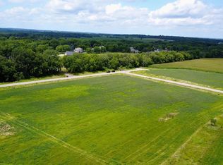 L92 W Amberwood Ln, Janesville, WI 53545