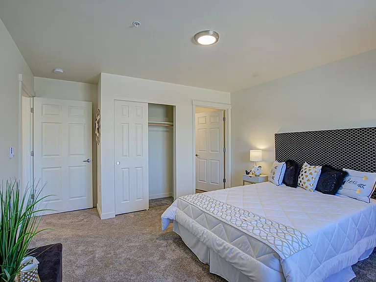 Country Living with Modern Flair: Wake up to the sounds of nature, Live Minutes from Everything — Photo 22