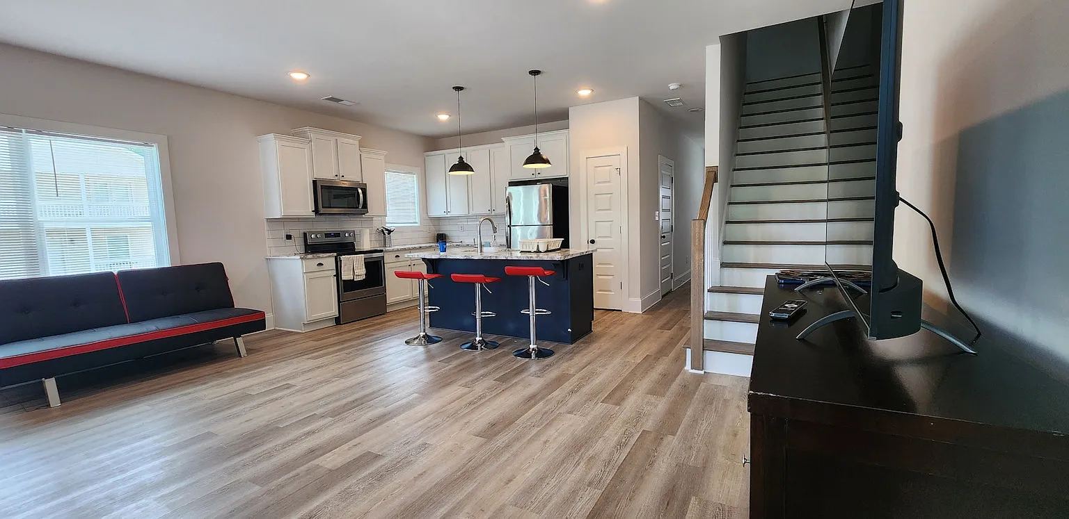 380 Lake St, Unit 1 -First Floor — Photo 1