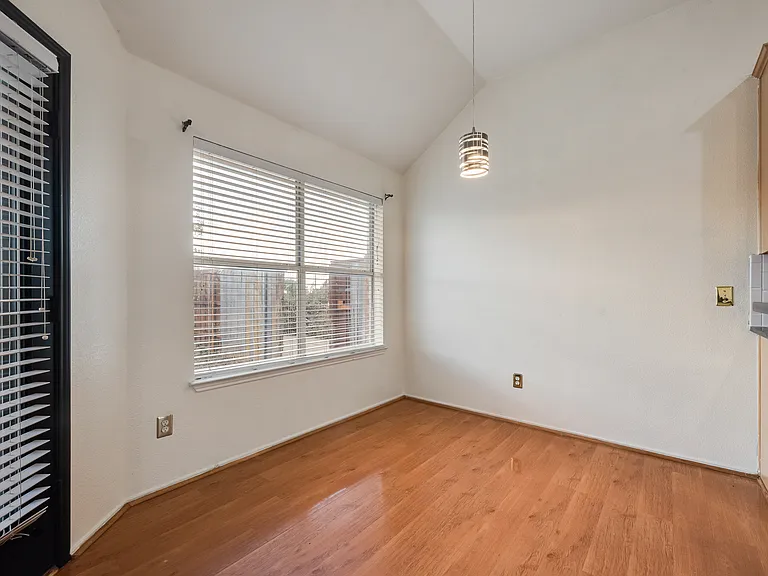 3444 Bluegrass Dr — Photo 11