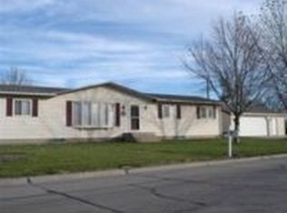 220 N 6th Ave, Hastings, NE 68901