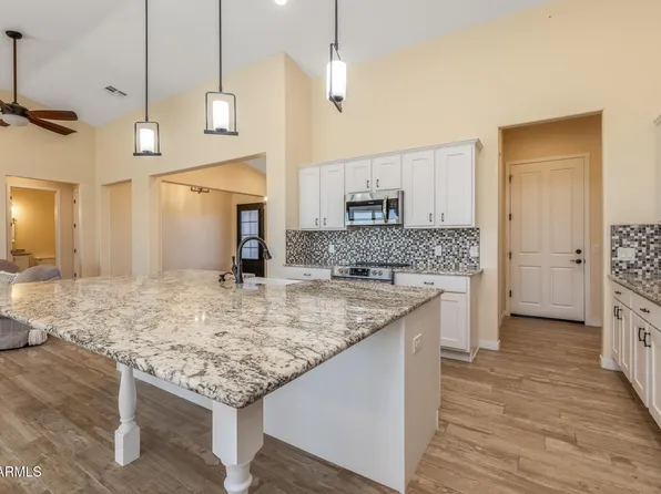 9293 W CHALCO MOUNTAIN Court, Casa Grande, AZ 85194